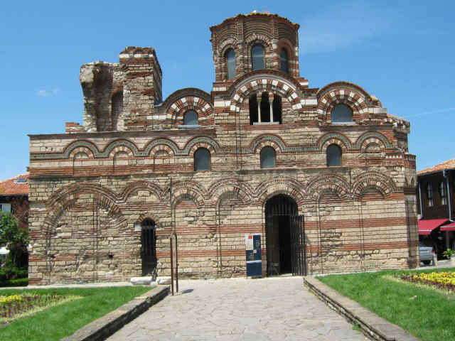 nessebar.JPG (113661 bytes)